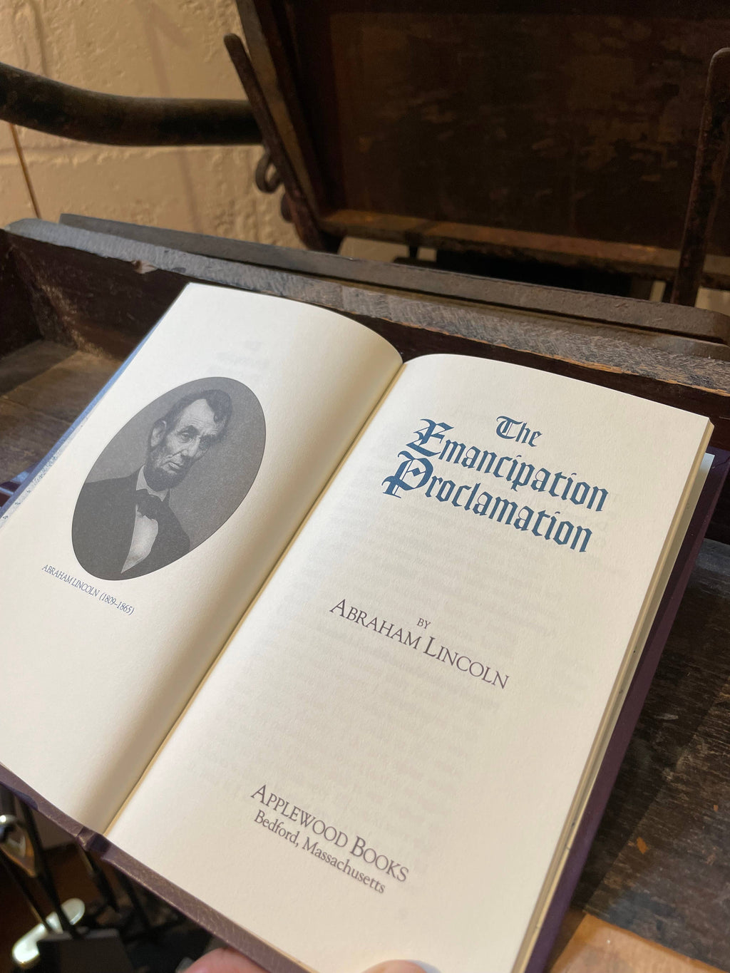 Applewood Books The Emancipation Proclamation