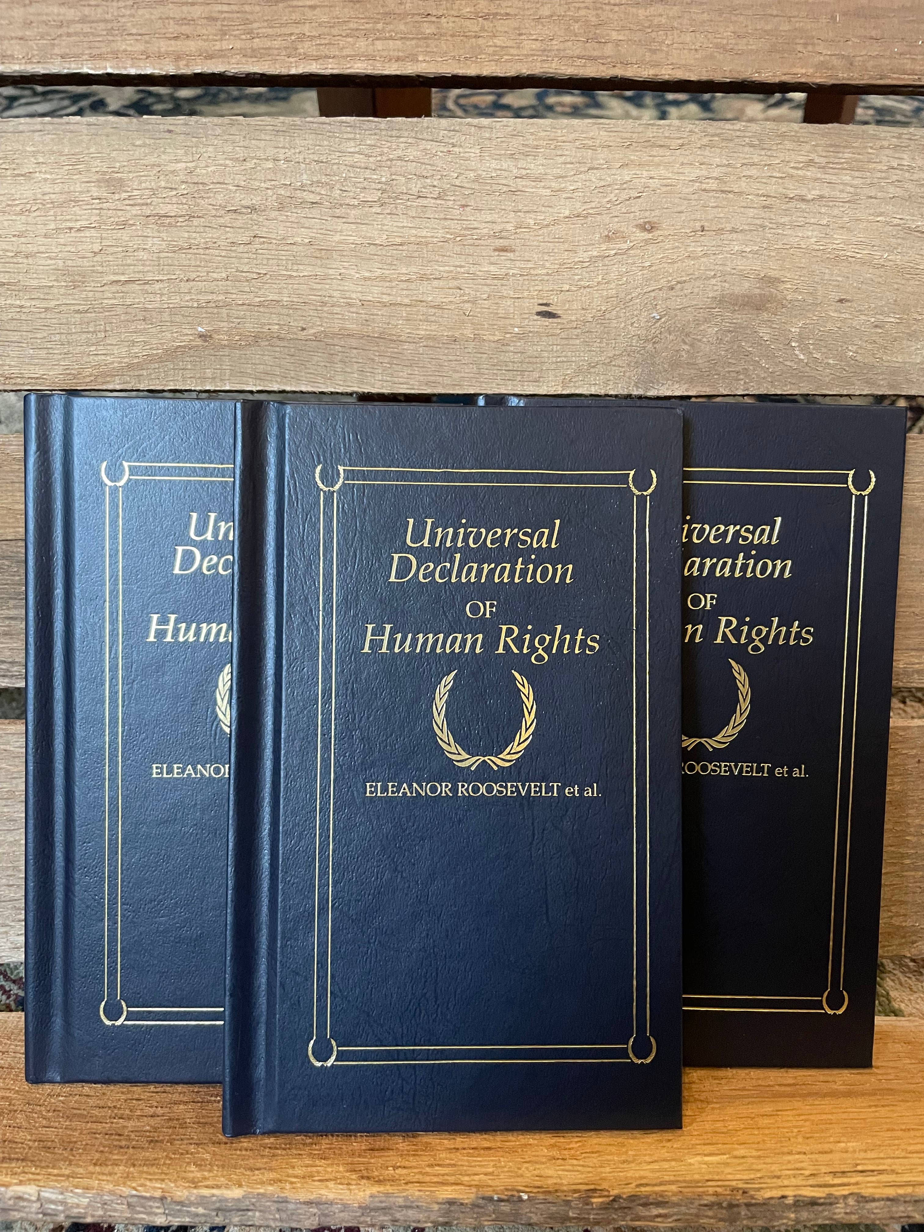 Applewood Books Universal Declaration of Human Rights